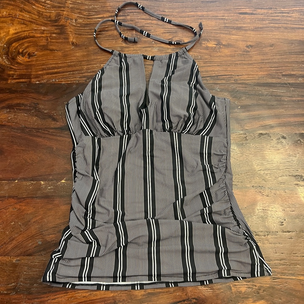 Leilani swim top size 14